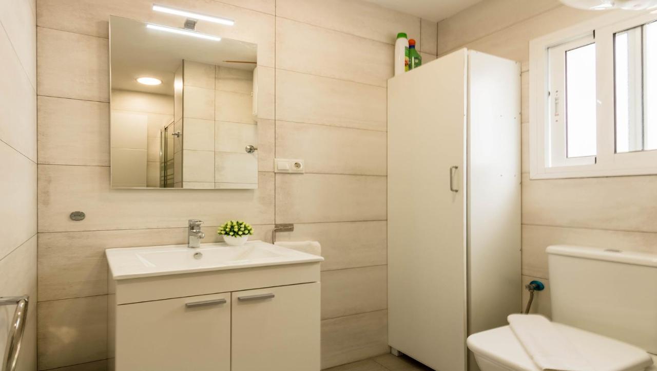 Apartamento Santa Justa Sevilla Bagian luar foto